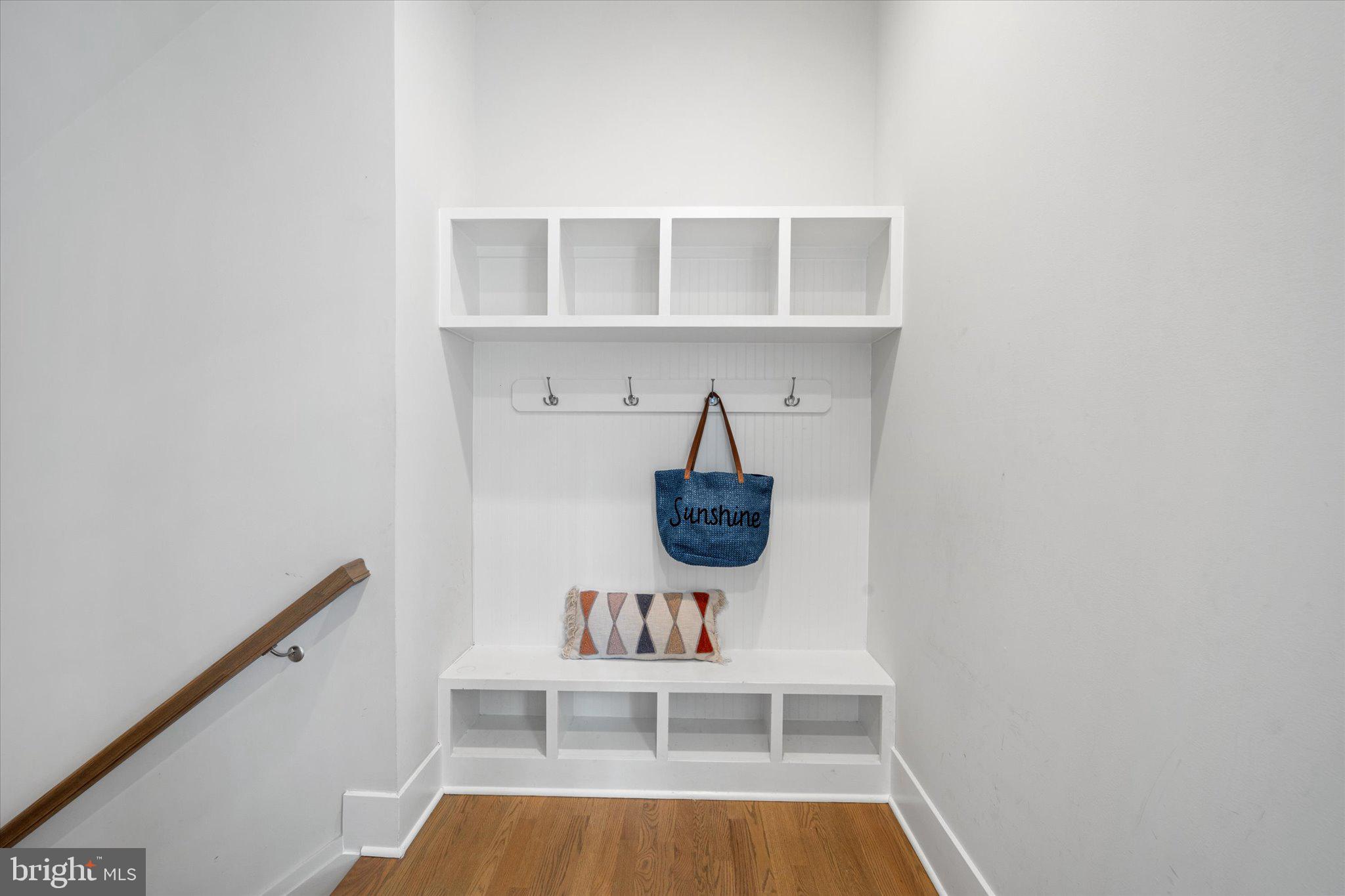 2727 N GEORGE MASON DRIVE