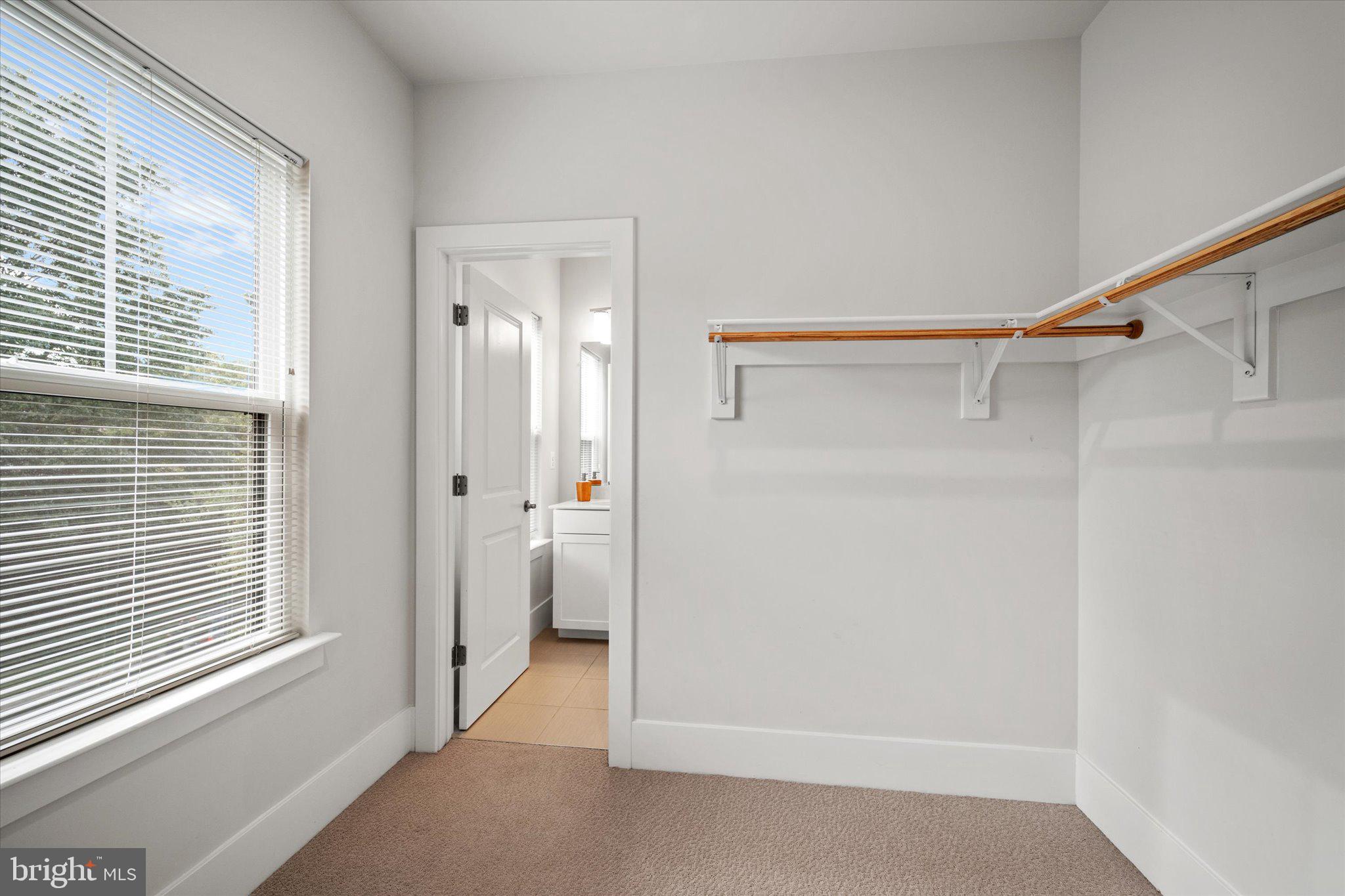 2727 N GEORGE MASON DRIVE