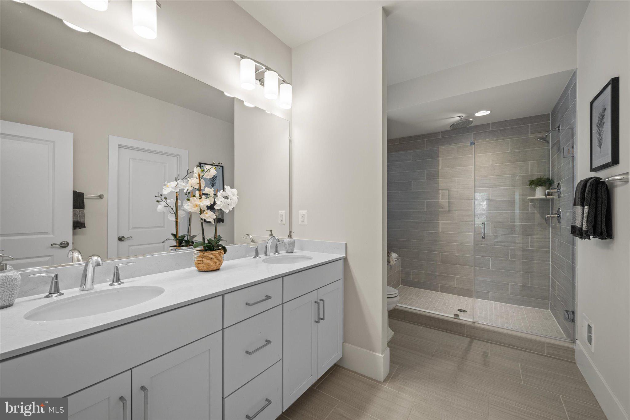 2727 N GEORGE MASON DRIVE