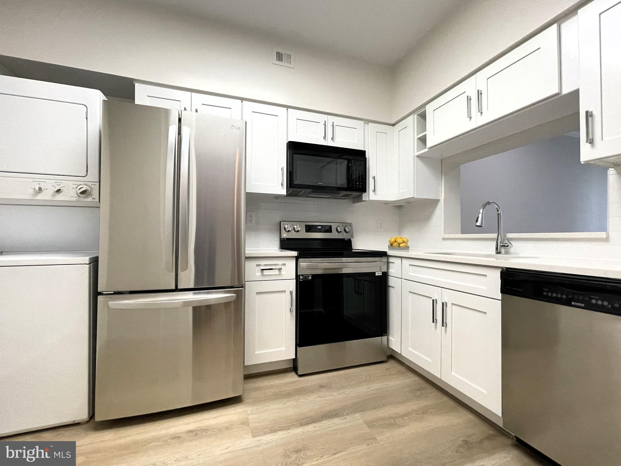 1805 CRYSTAL DRIVE 1103S