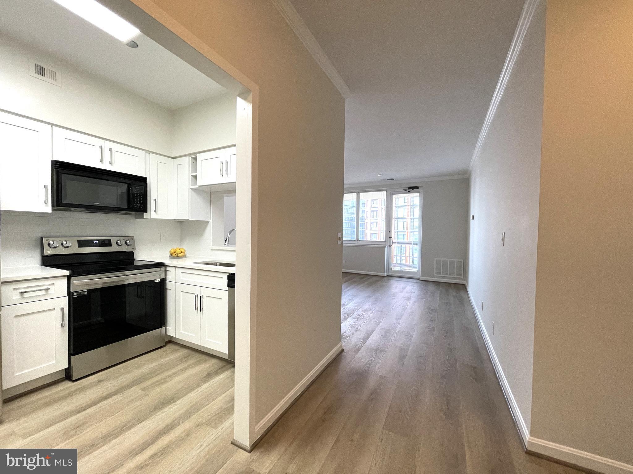 1805 CRYSTAL DRIVE 1103S