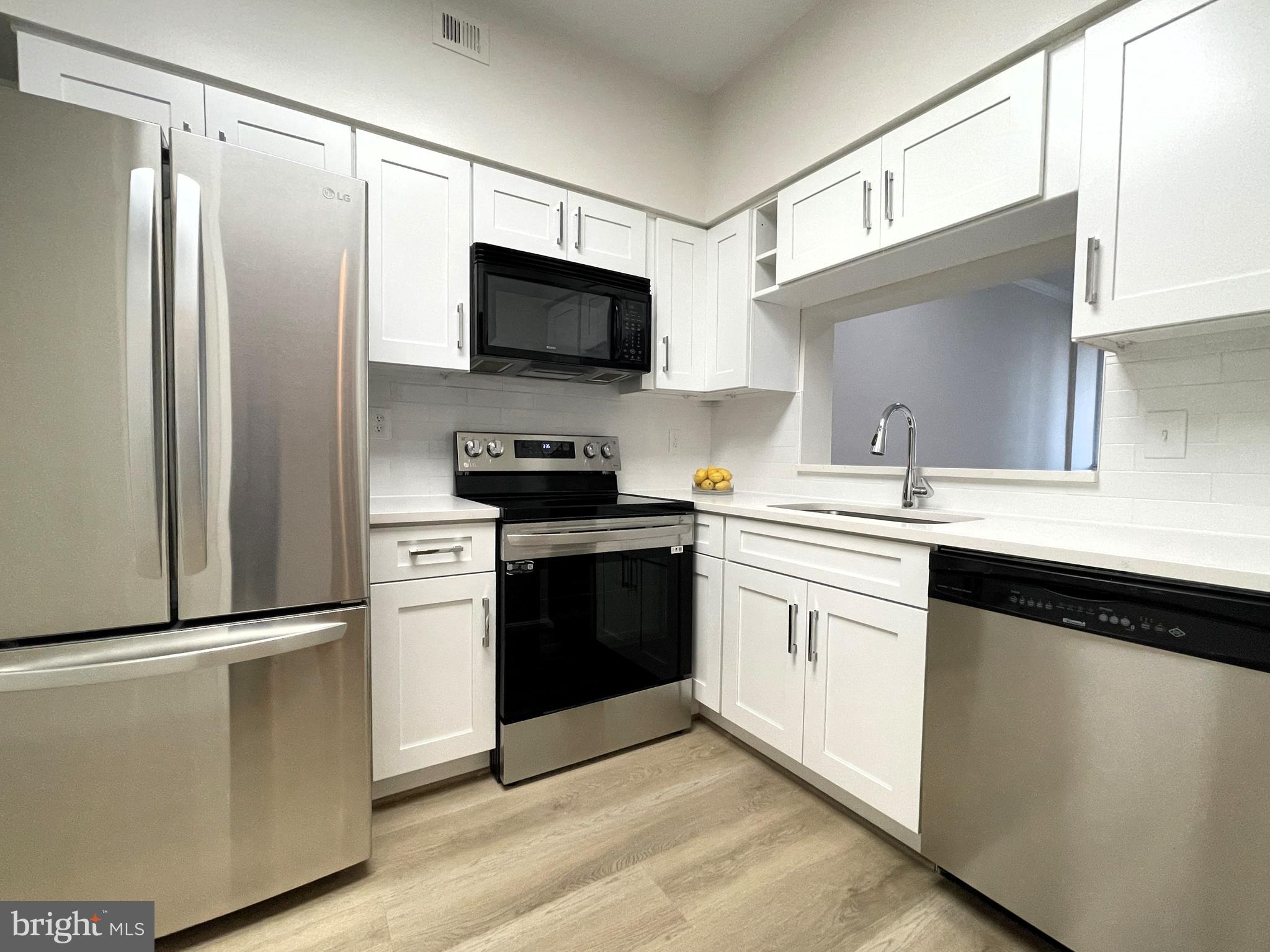 1805 CRYSTAL DRIVE 1103S
