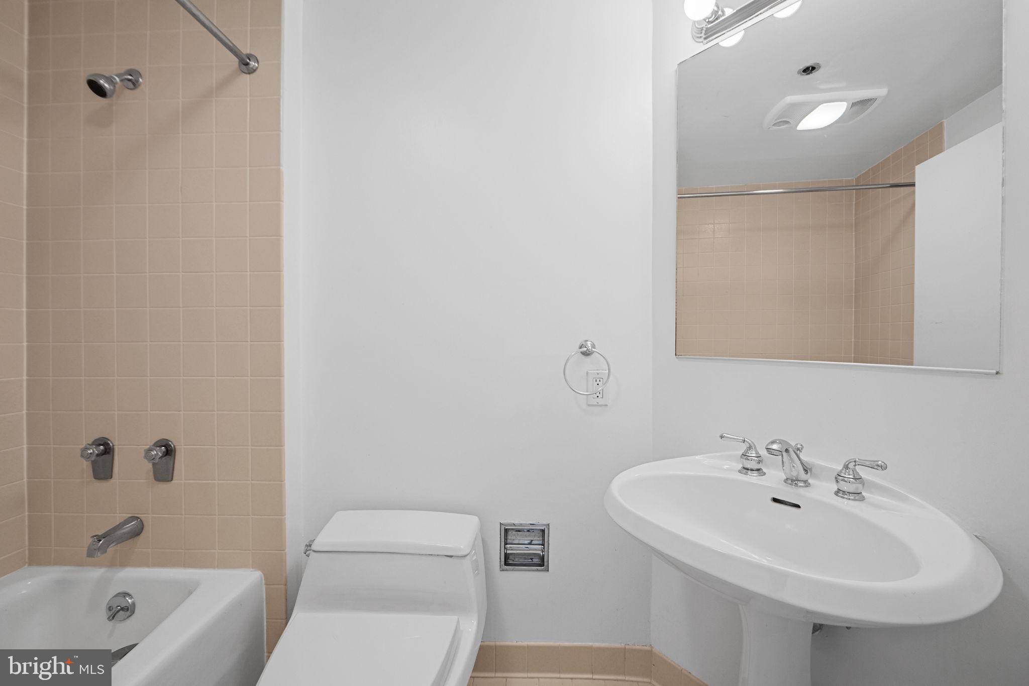 1200 CRYSTAL DRIVE 313