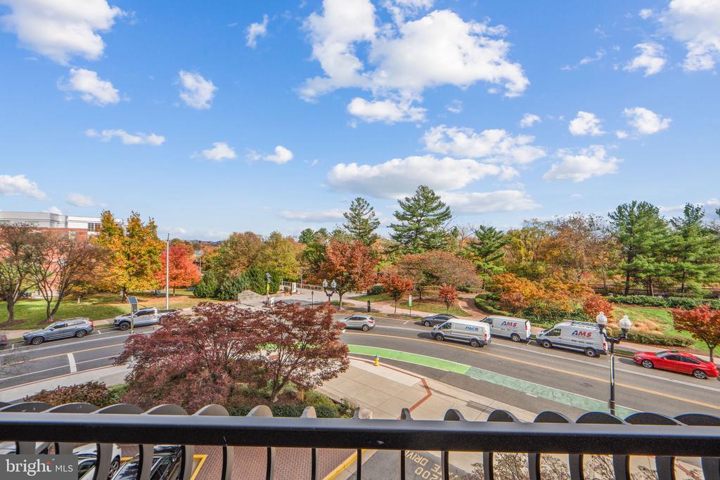 1200 CRYSTAL DRIVE 313