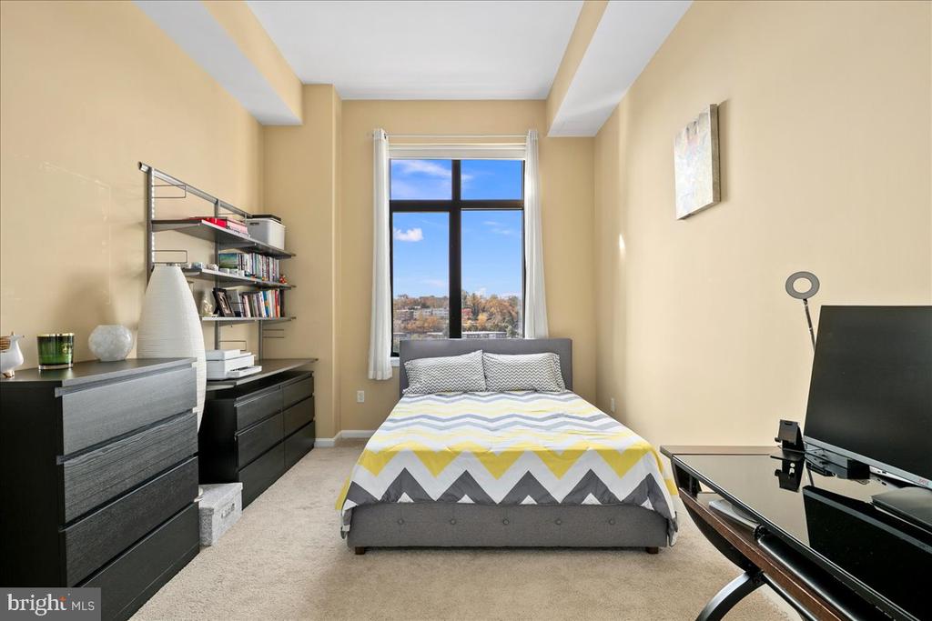 2720 S ARLINGTON MILL DRIVE Unit: 1107