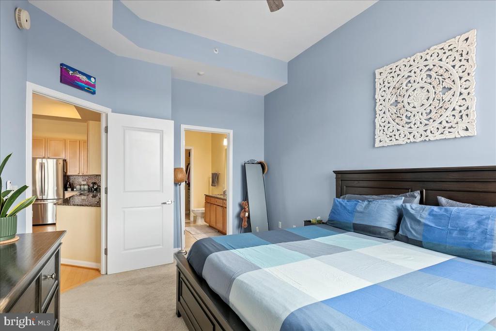 2720 S ARLINGTON MILL DRIVE Unit: 1107