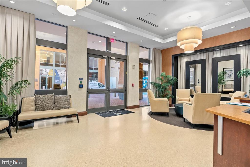 2720 S ARLINGTON MILL DRIVE Unit: 1107