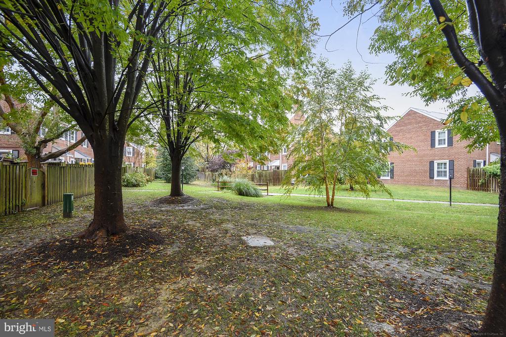 3000 S COLUMBUS STREET S B2