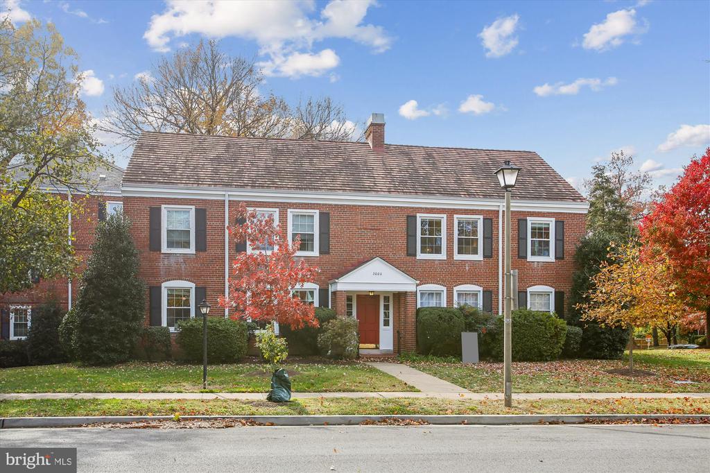 3000 S COLUMBUS STREET S B2