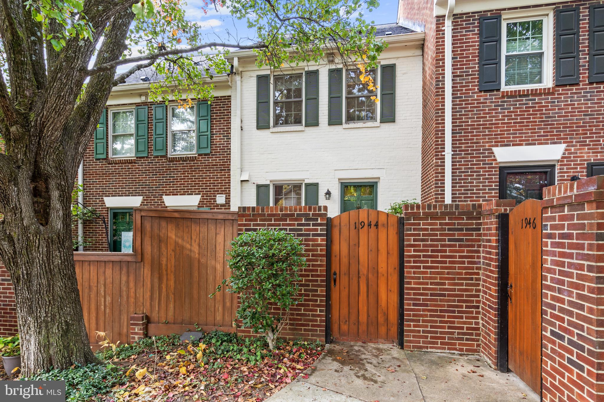 1944 N CLEVELAND STREET 1