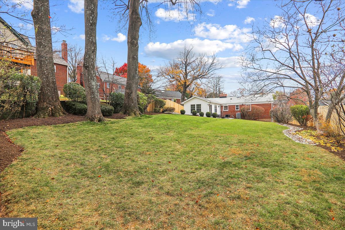 941 N MCKINLEY ROAD