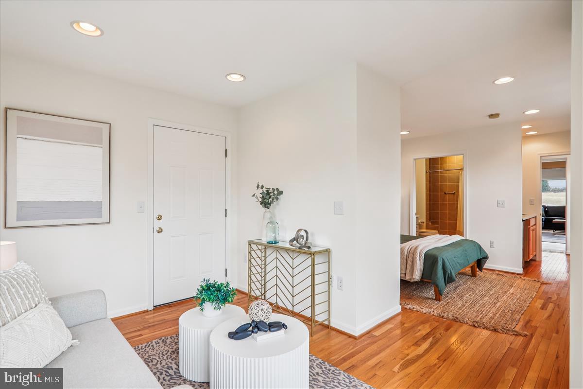 941 N MCKINLEY ROAD