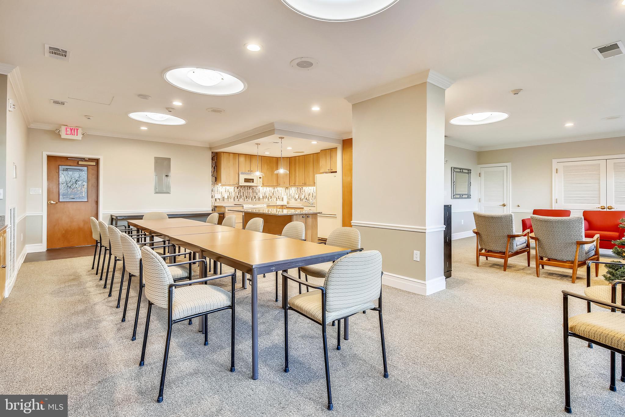 1101 S ARLINGTON RIDGE ROAD 1208