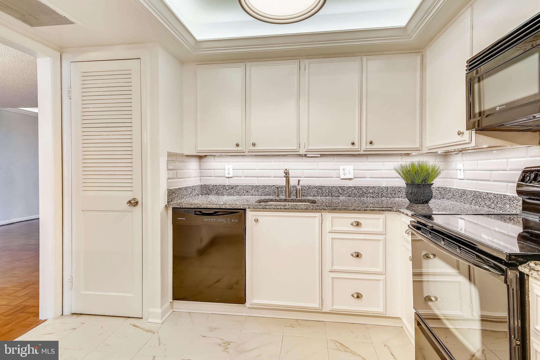 1101 S ARLINGTON RIDGE ROAD 1208