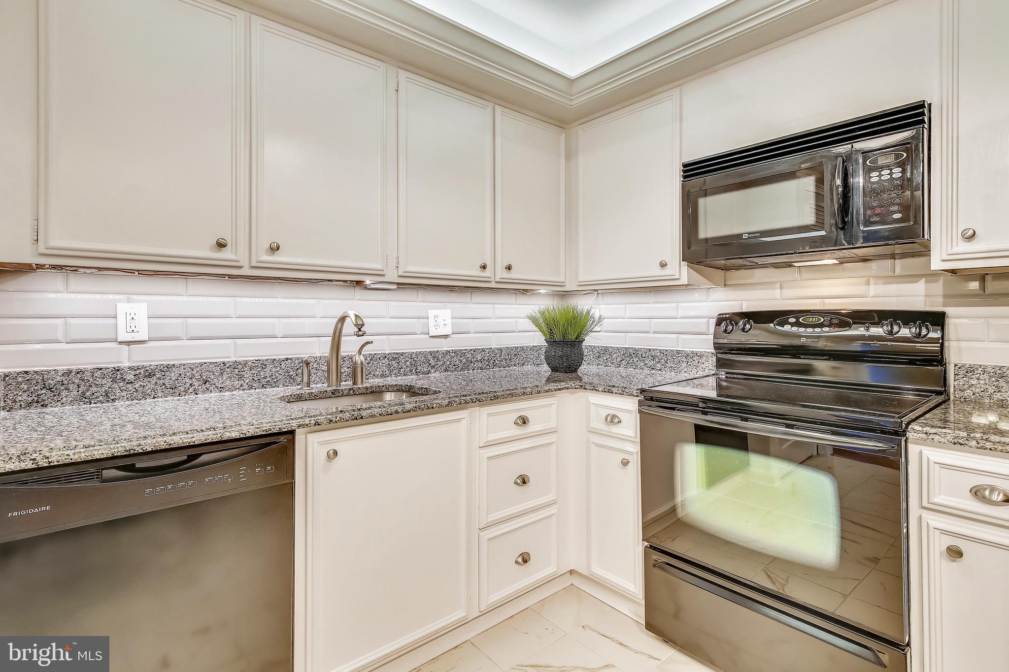 1101 S ARLINGTON RIDGE ROAD 1208