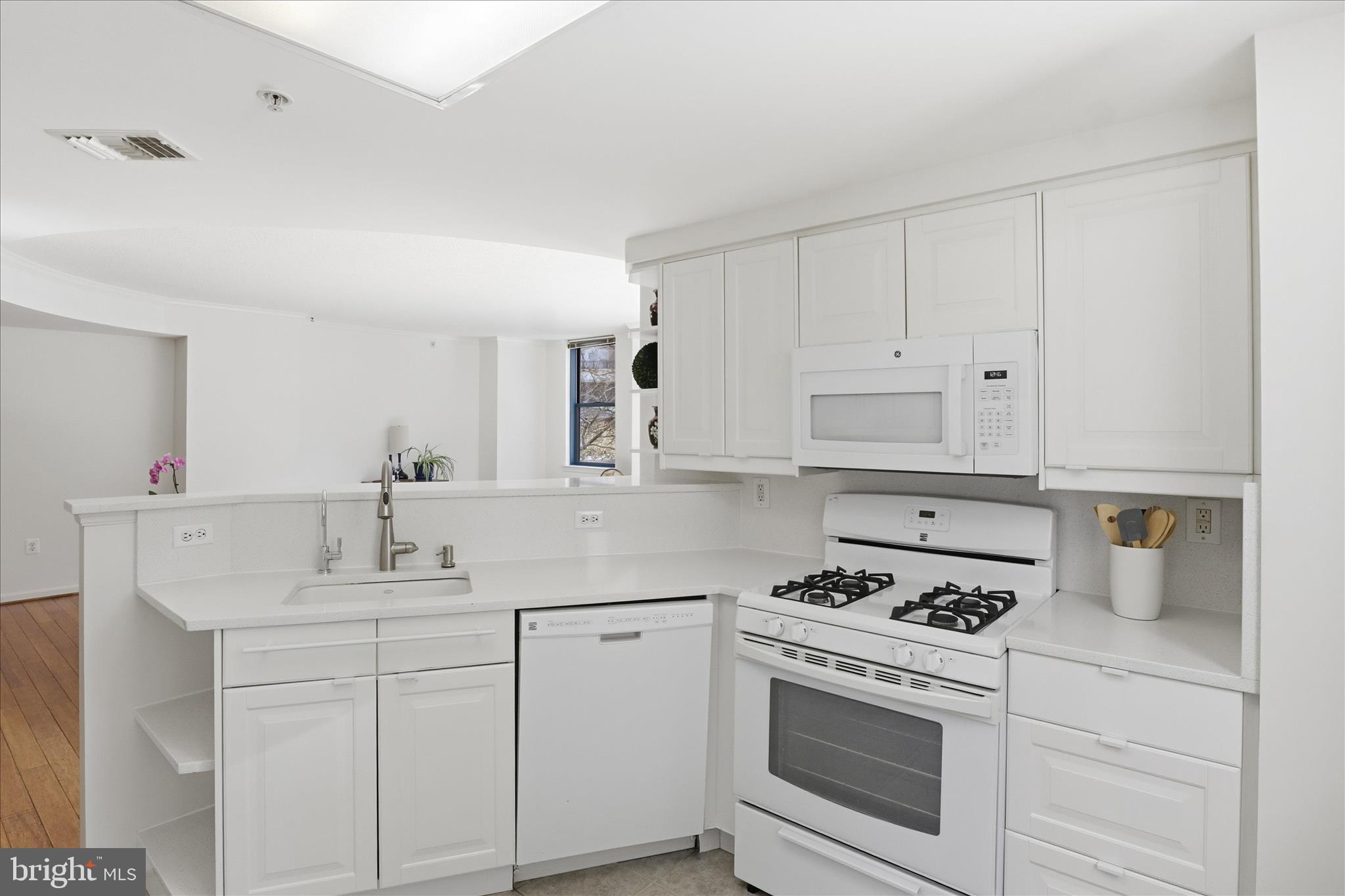 3835 9TH STREET N 201E