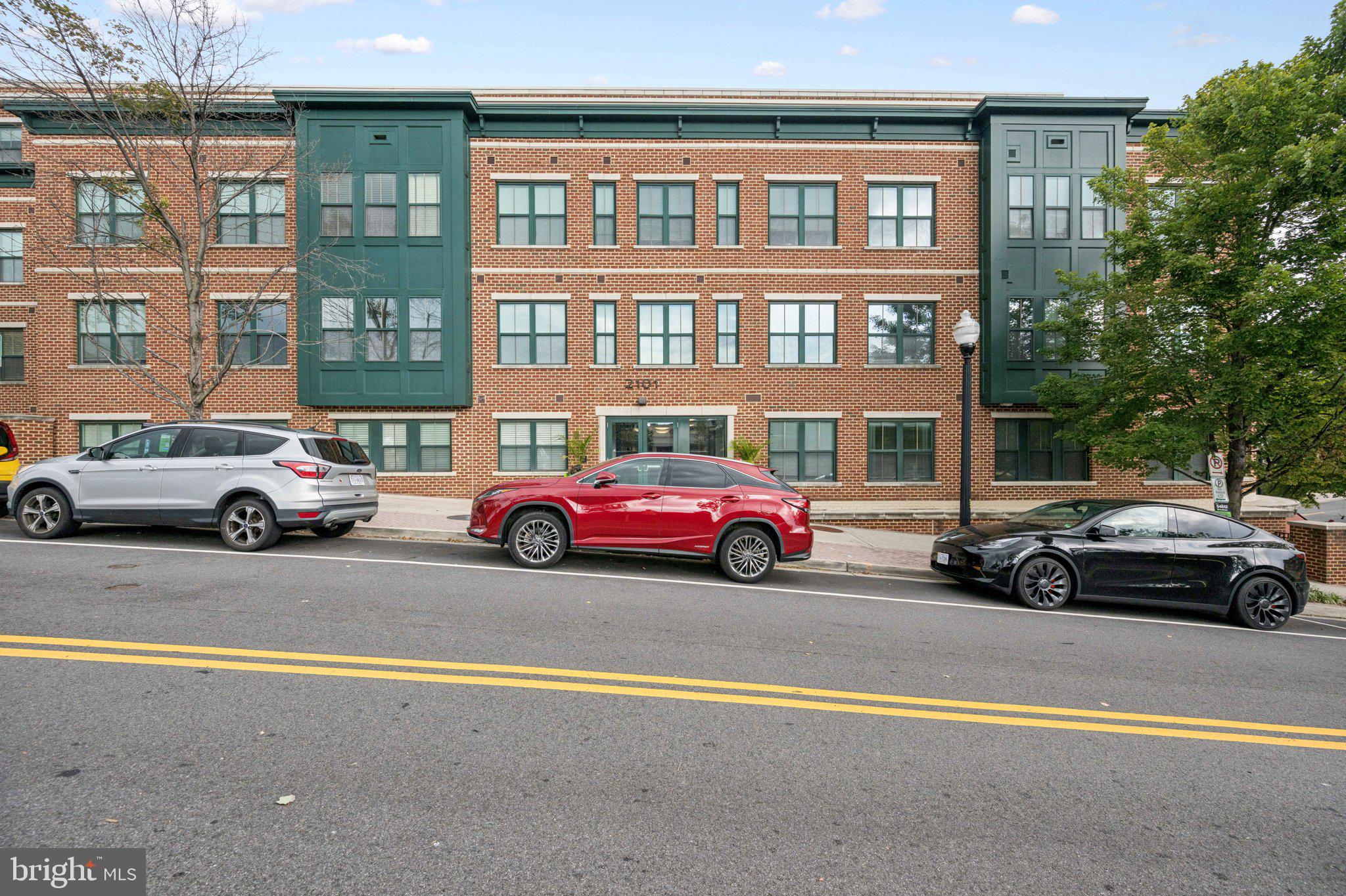 2101 MONROE N 107