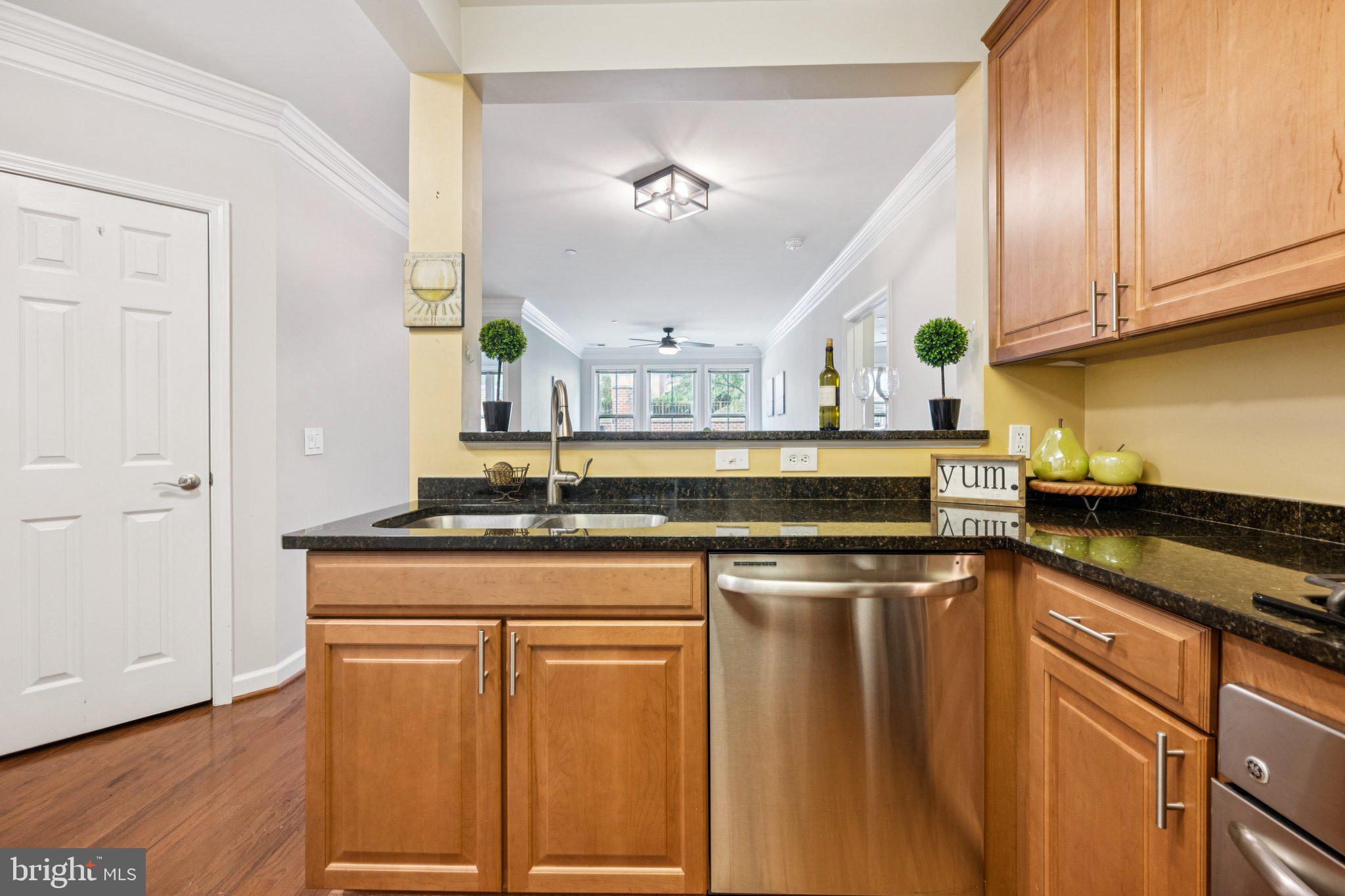 2101 MONROE N 107