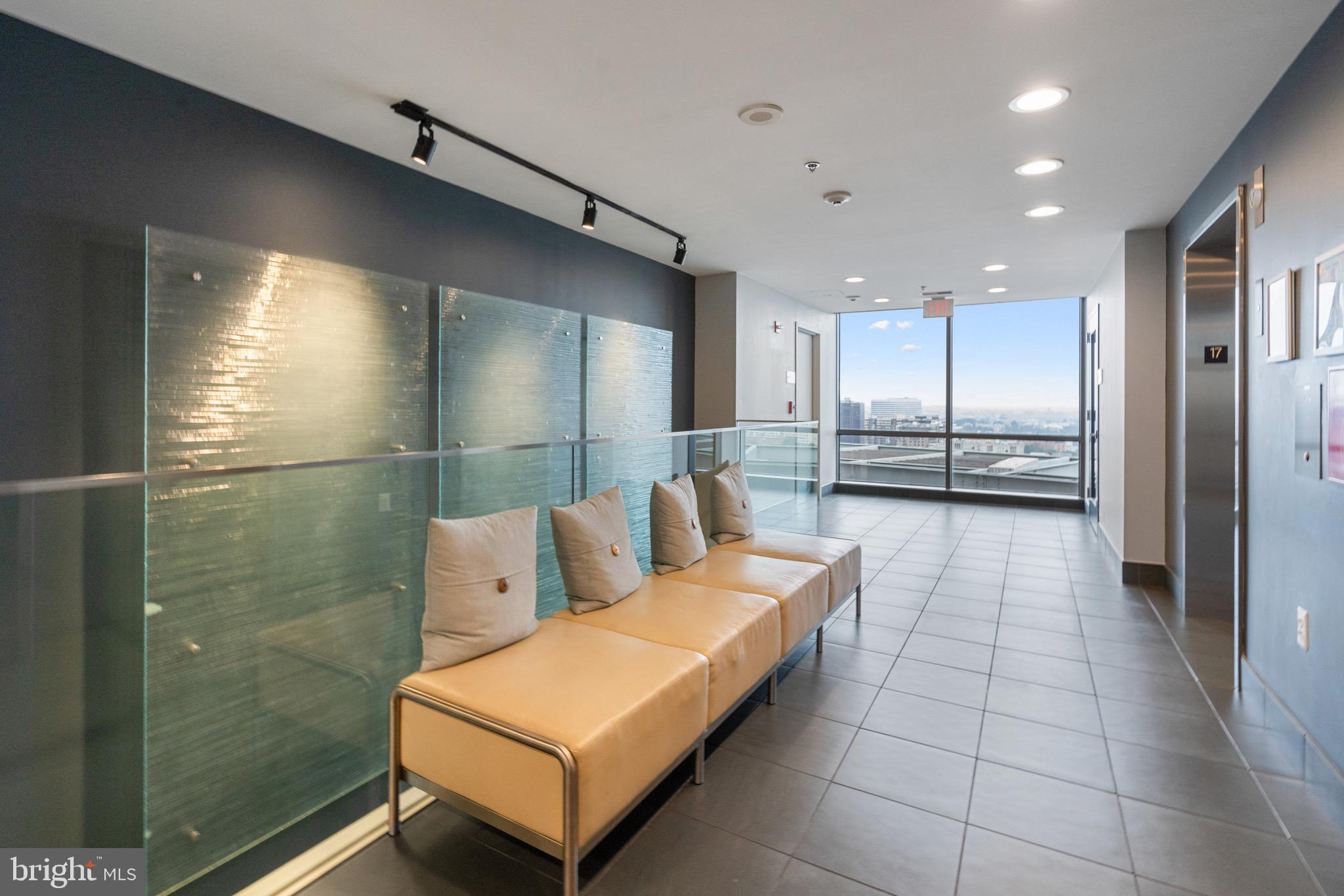 2001 15TH STREET N 306