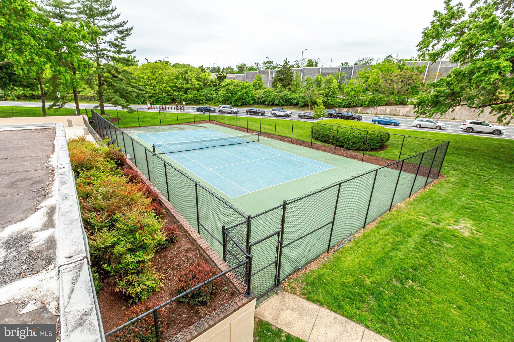 1300 ARMY NAVY DRIVE 510