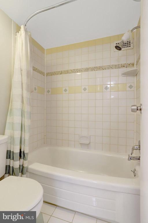 1300 ARMY NAVY DRIVE 510
