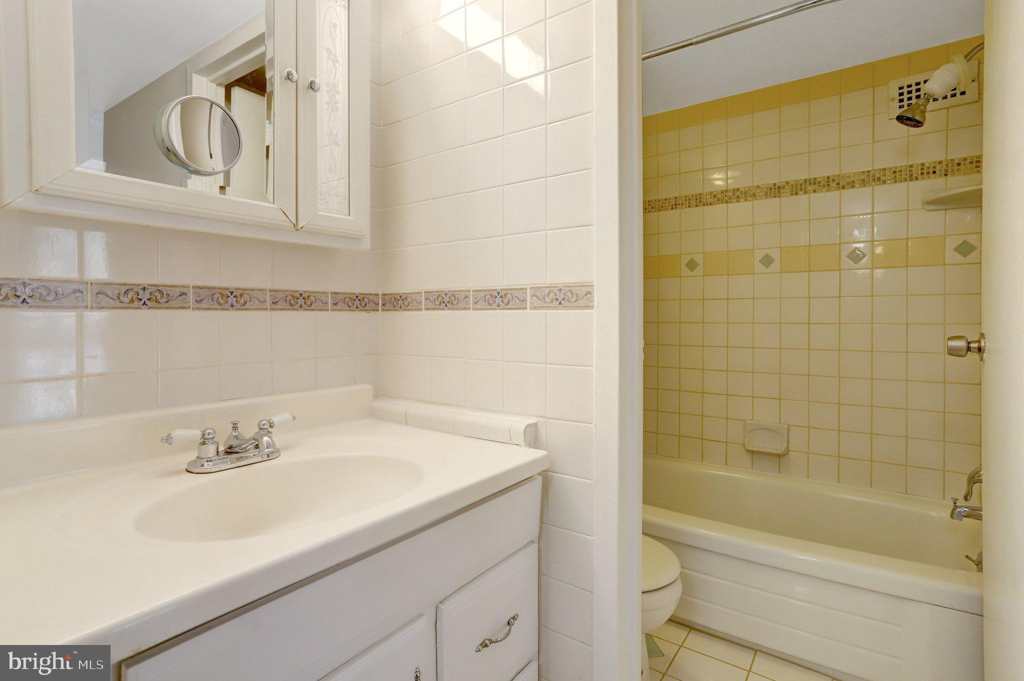 1300 ARMY NAVY DRIVE 510