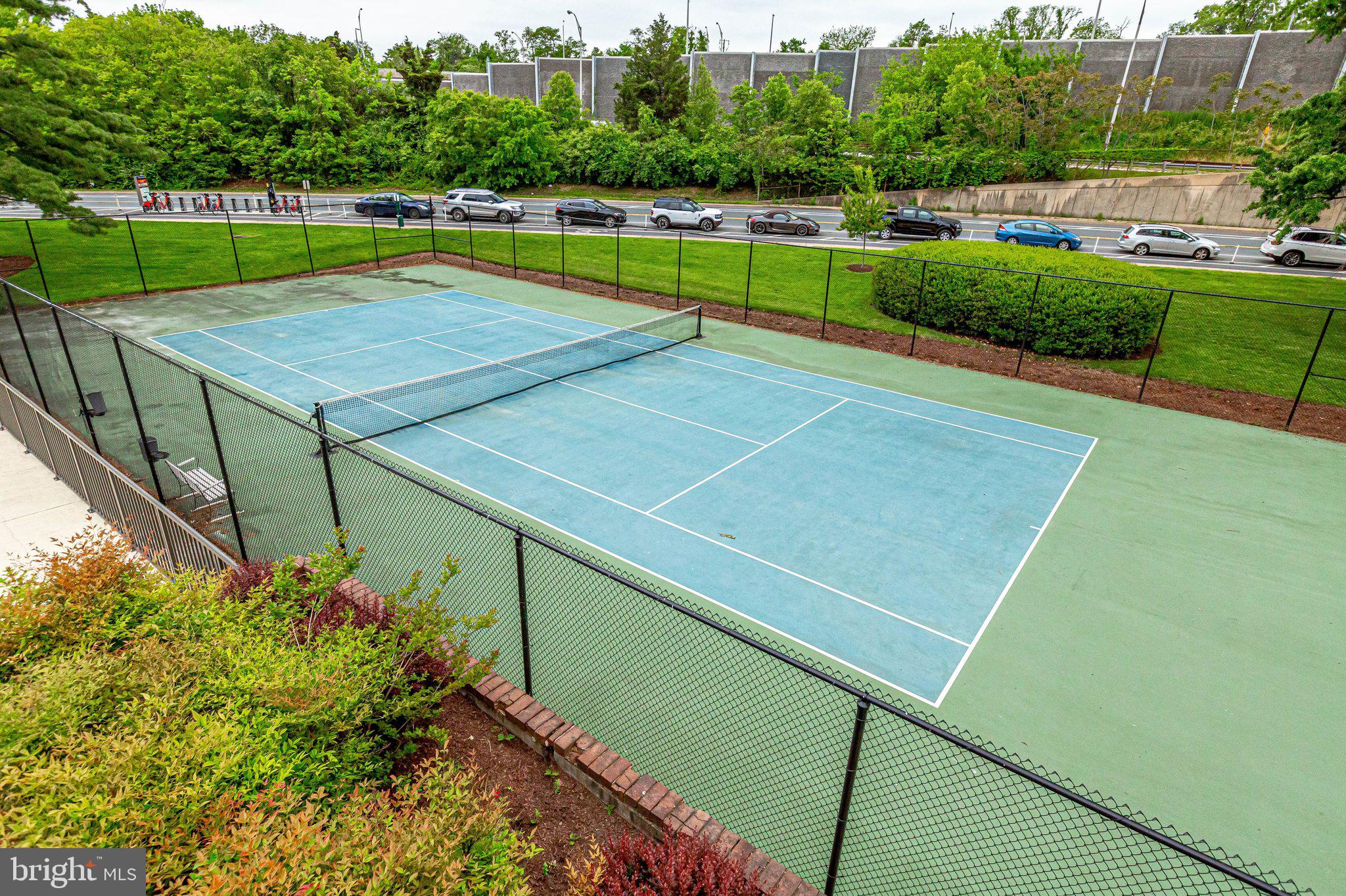 1300 ARMY NAVY DRIVE 510