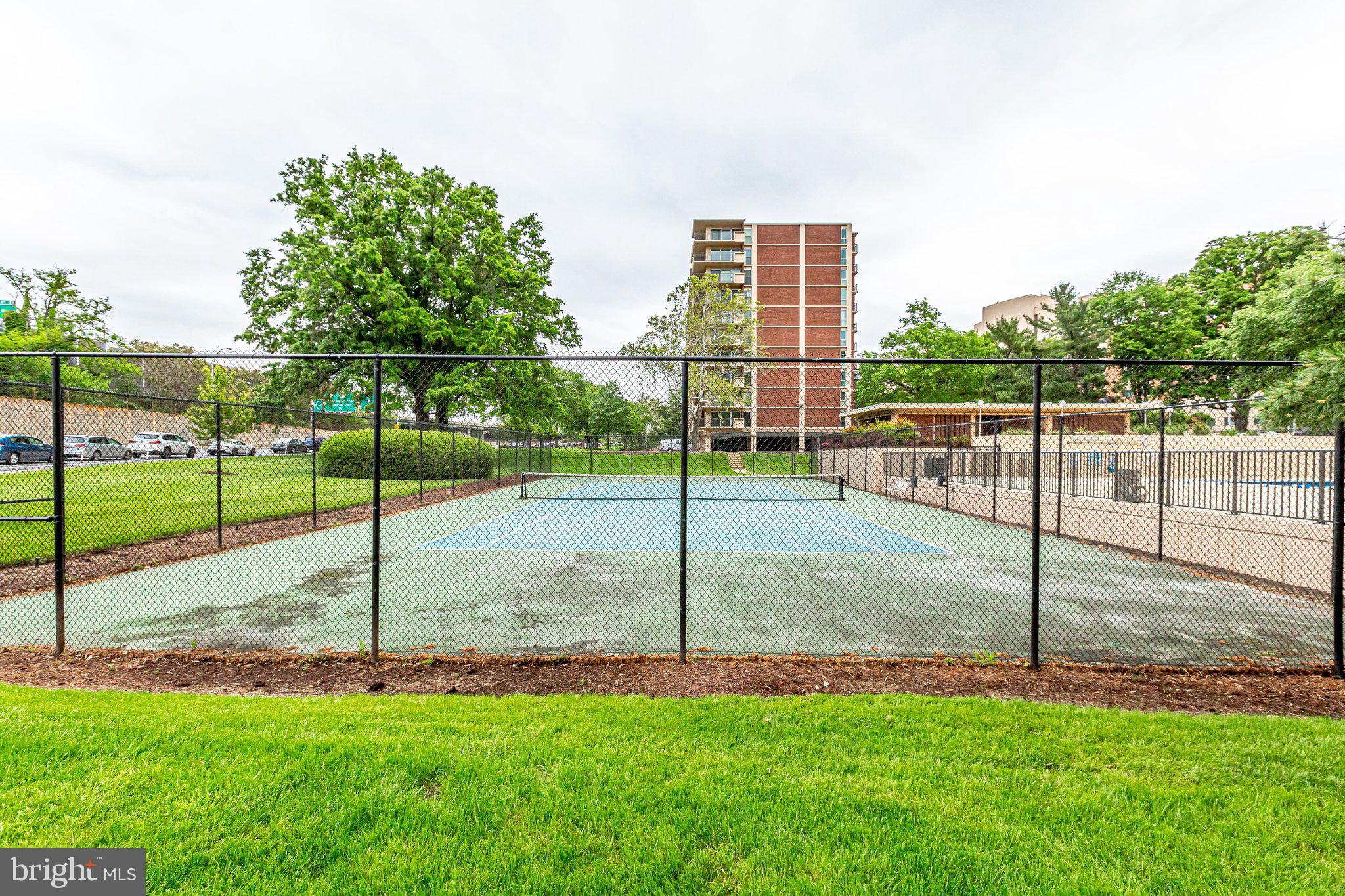 1300 ARMY NAVY DRIVE 510