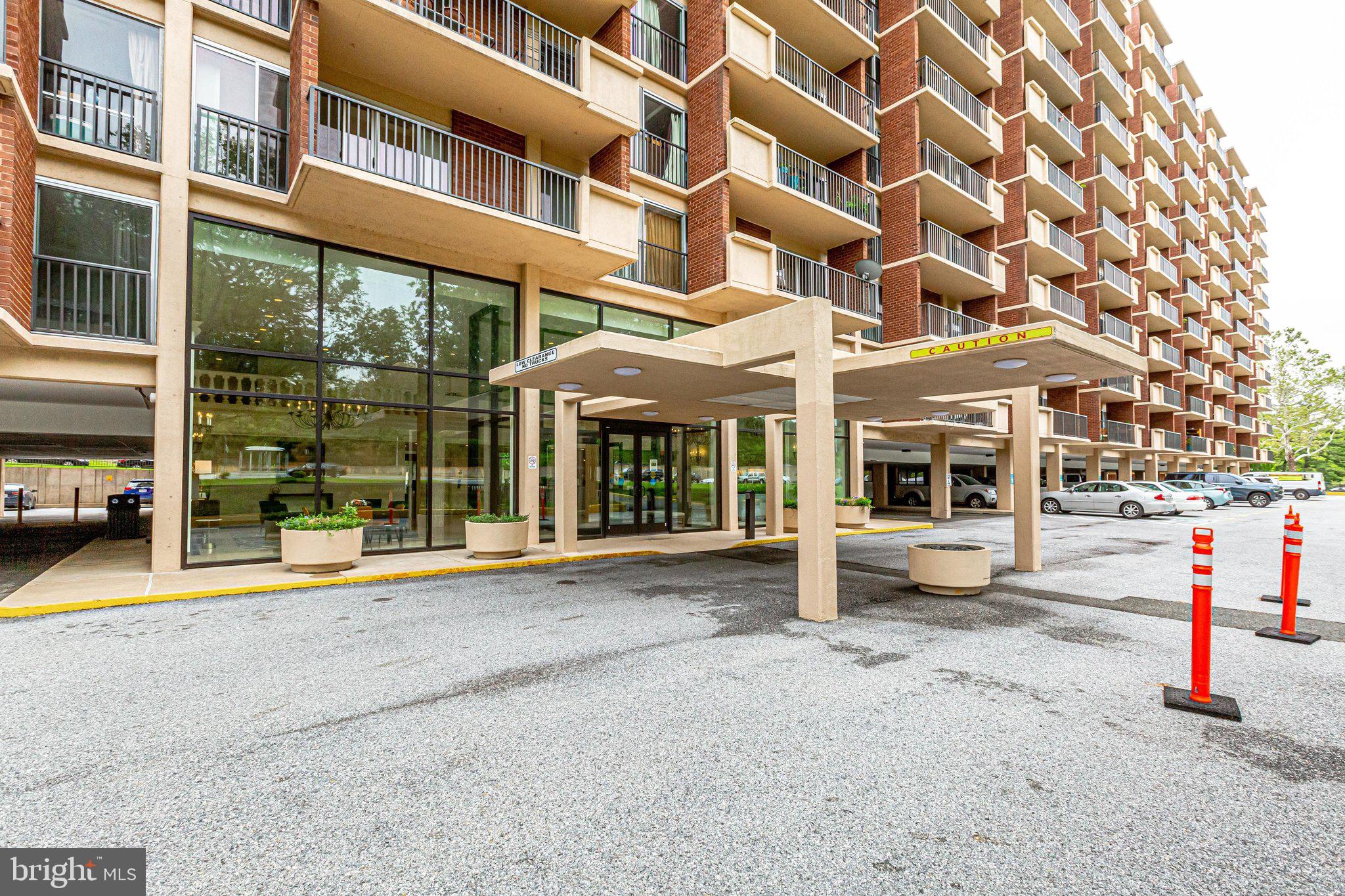 1300 ARMY NAVY DRIVE 510
