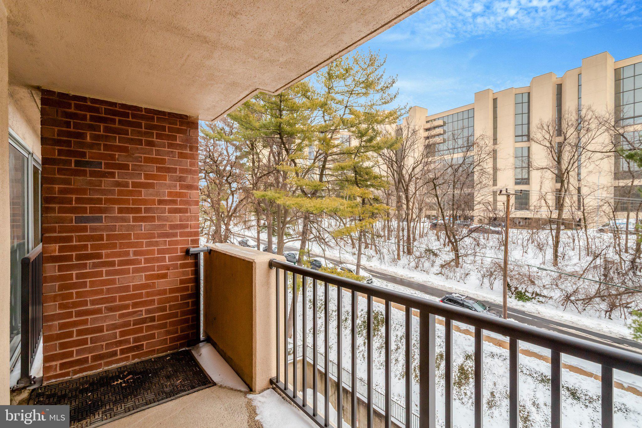1300 ARMY NAVY DRIVE 510