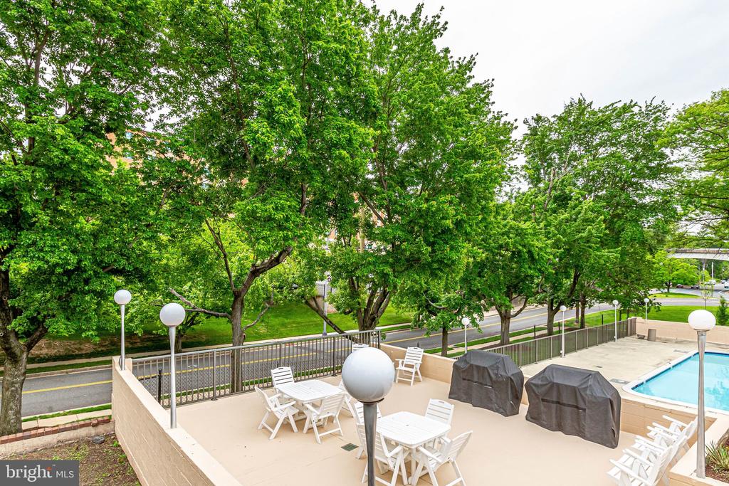 1300 ARMY NAVY DRIVE 510