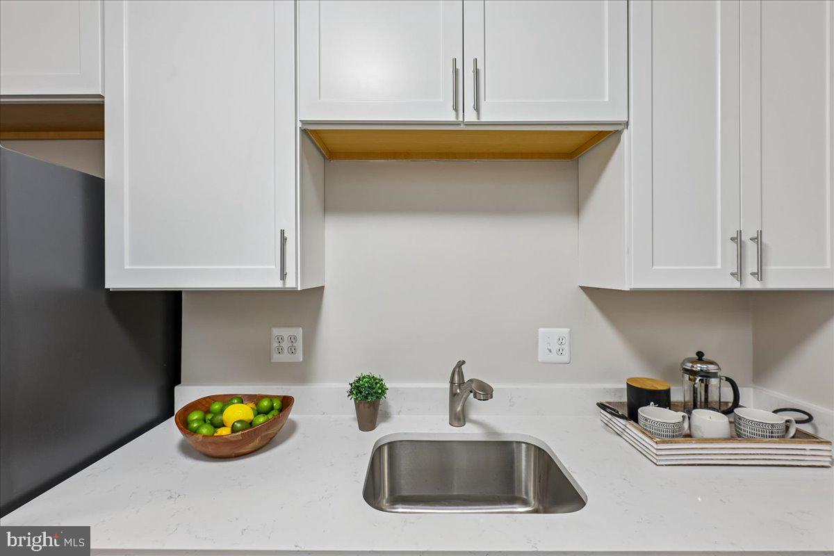 5300 COLUMBIA PIKE 112