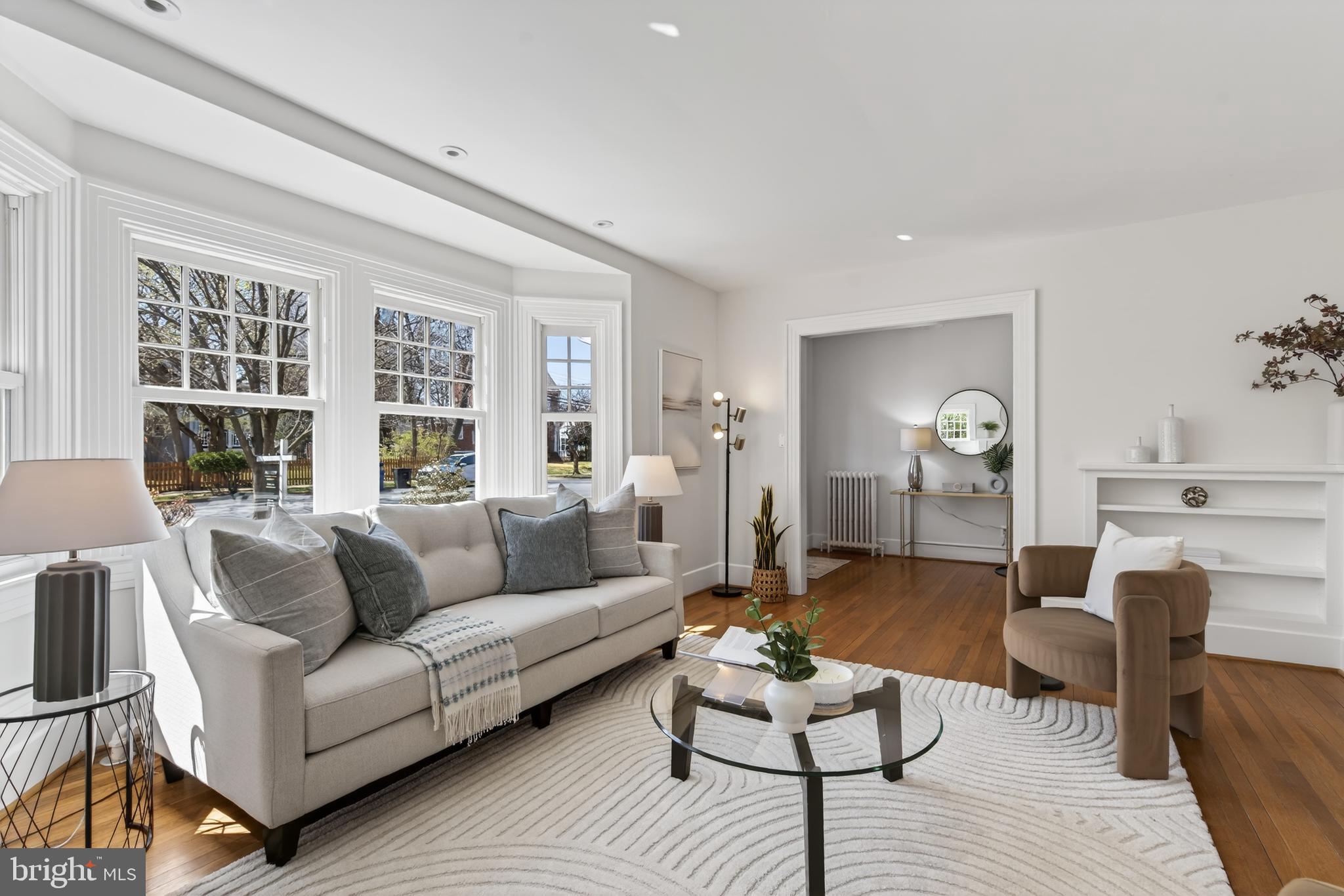 2307 N WAKEFIELD STREET