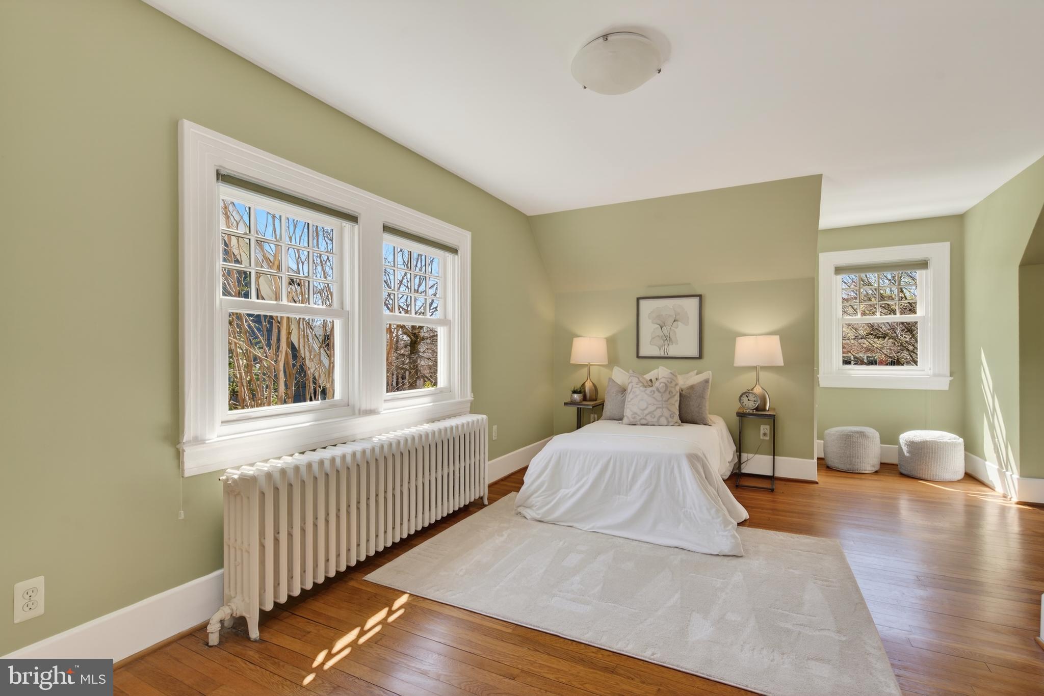 2307 N WAKEFIELD STREET