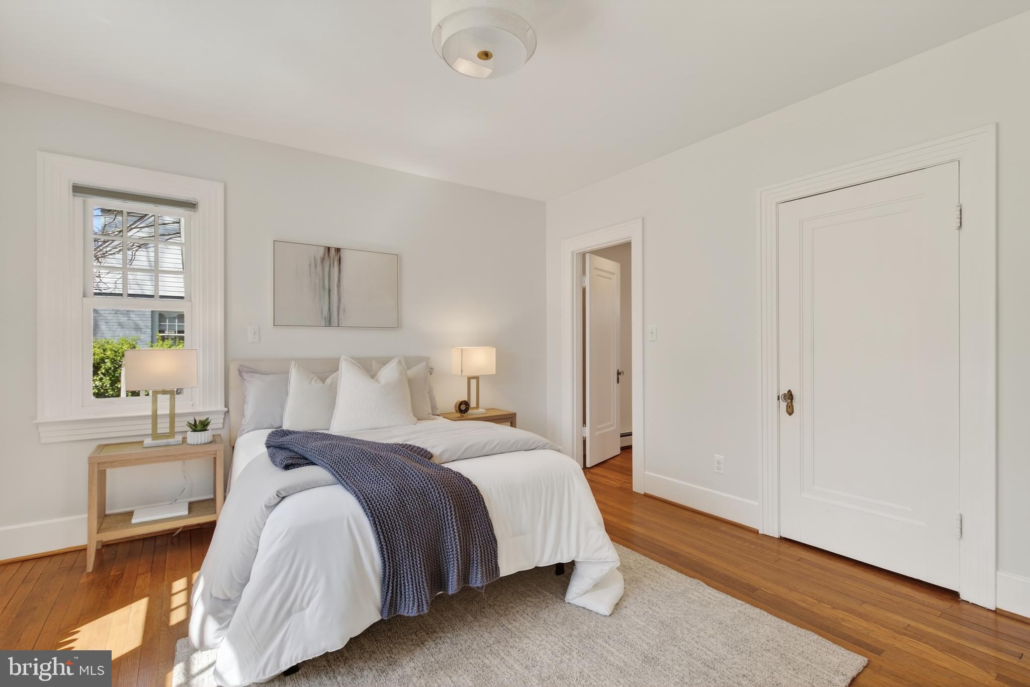 2307 N WAKEFIELD STREET