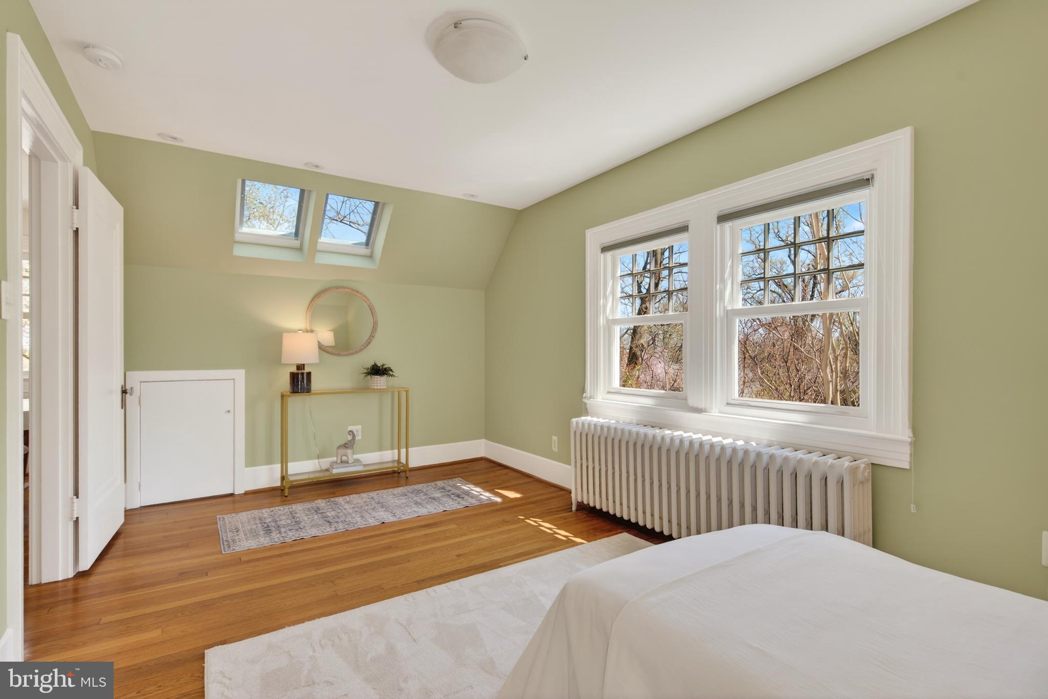 2307 N WAKEFIELD STREET