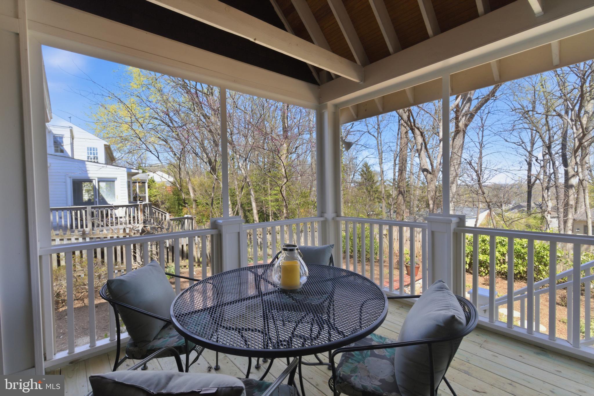 2307 N WAKEFIELD STREET