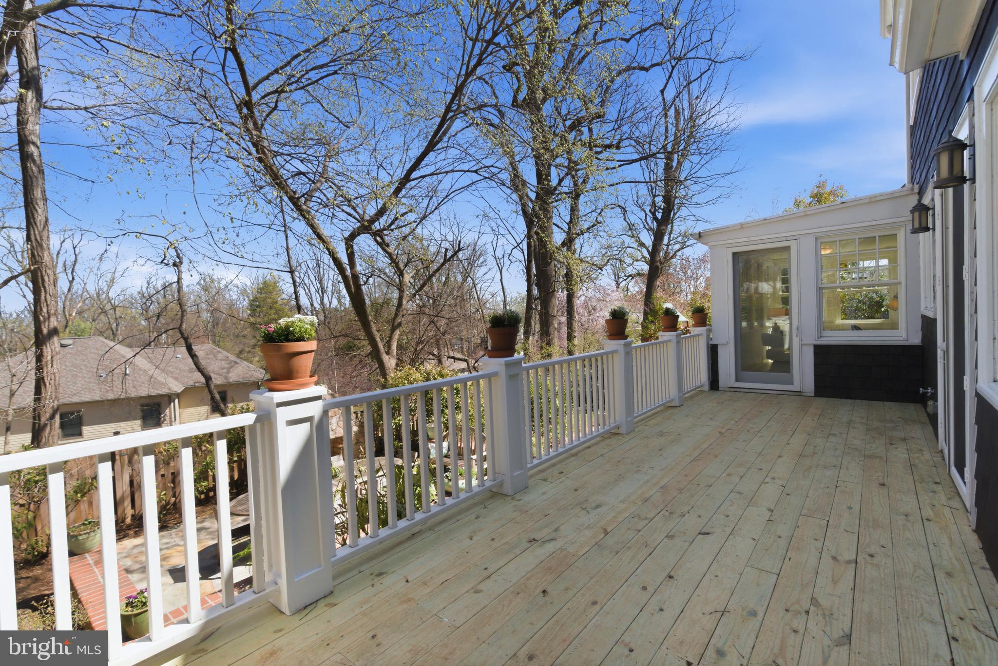 2307 N WAKEFIELD STREET