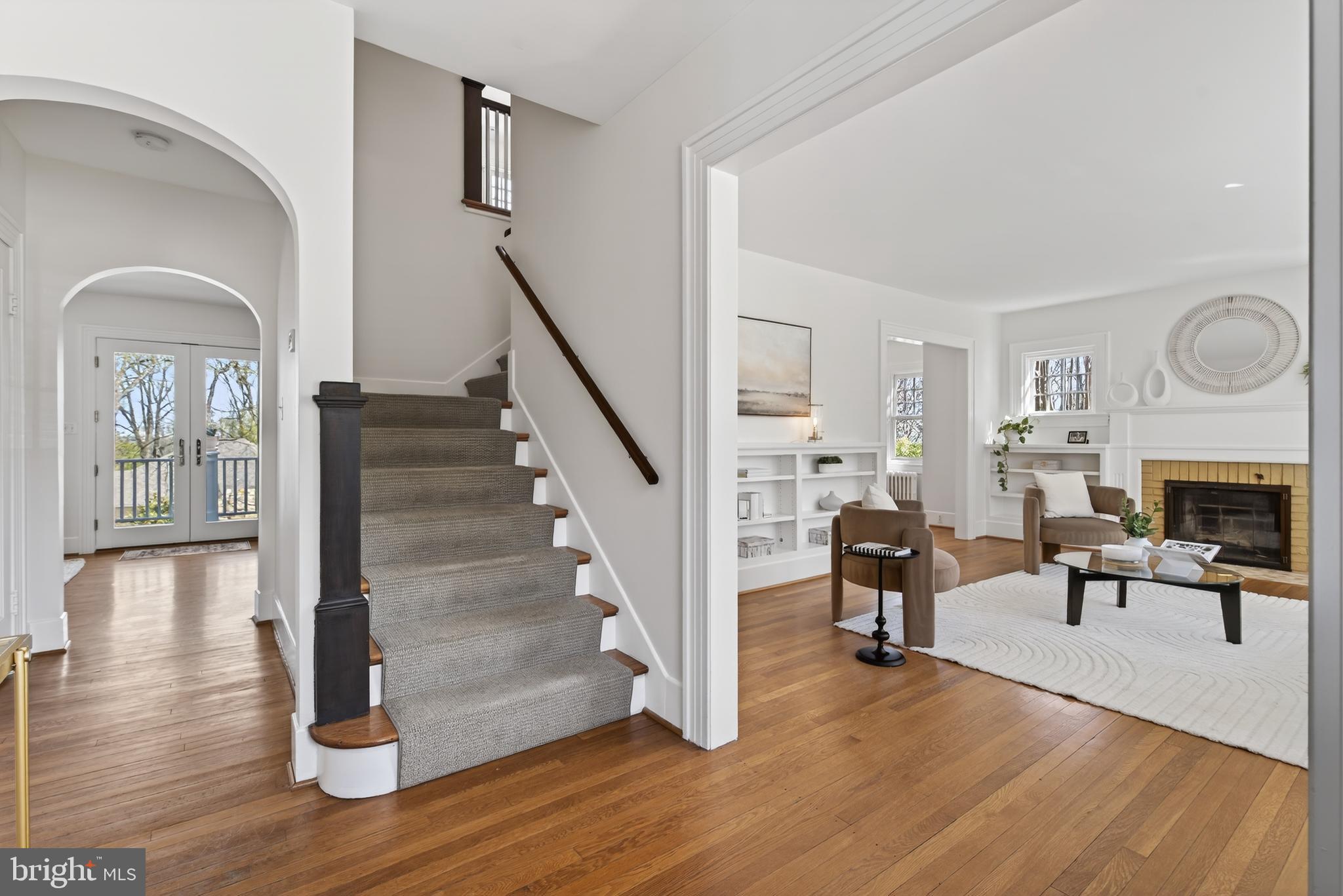 2307 N WAKEFIELD STREET