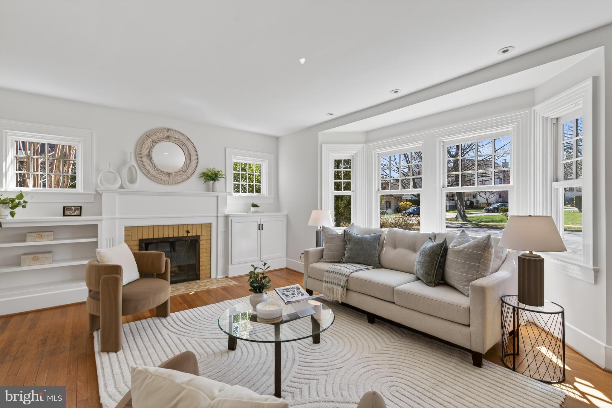 2307 N WAKEFIELD STREET