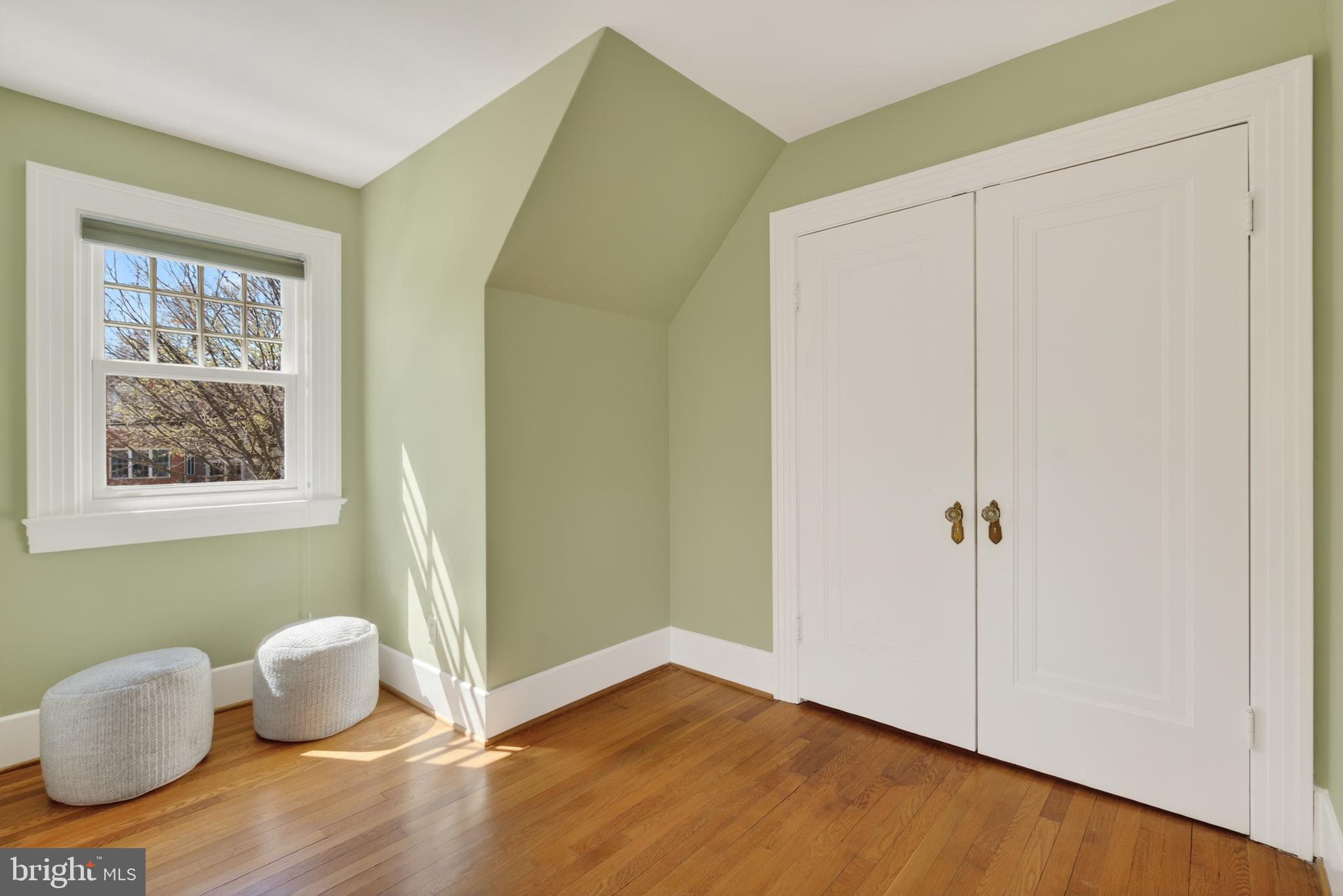 2307 N WAKEFIELD STREET