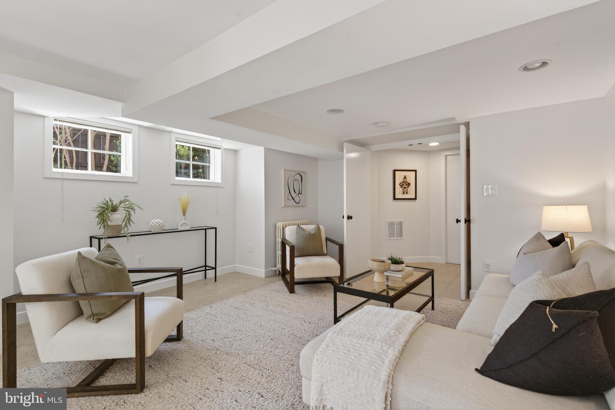 2307 N WAKEFIELD STREET