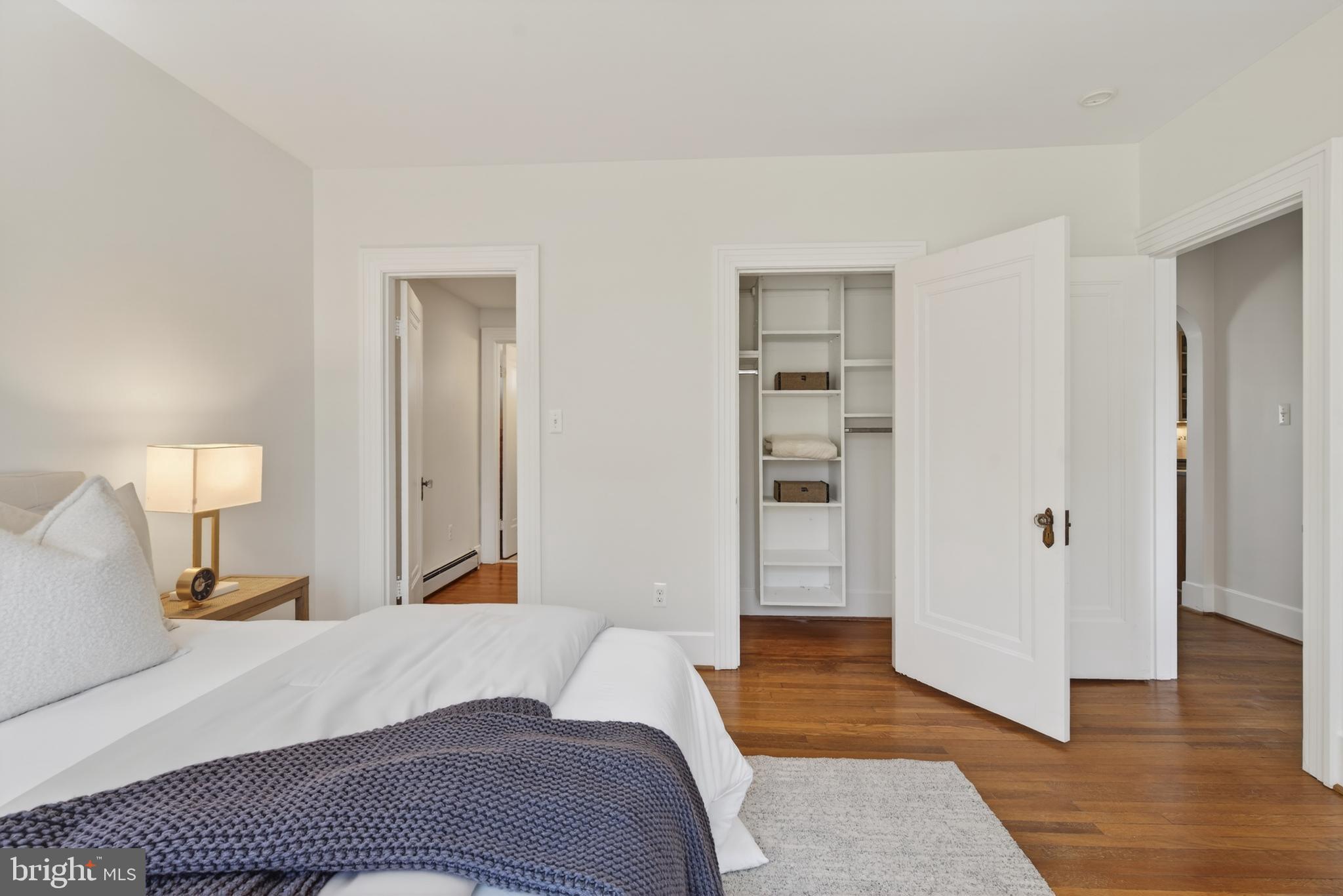 2307 N WAKEFIELD STREET