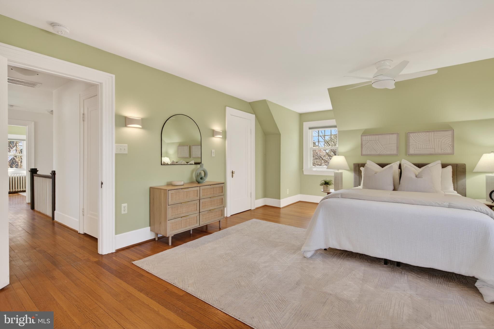 2307 N WAKEFIELD STREET