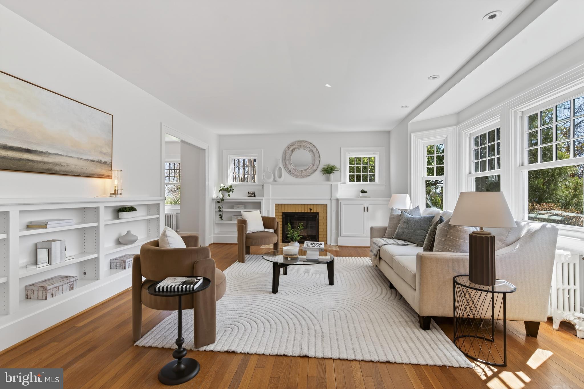 2307 N WAKEFIELD STREET