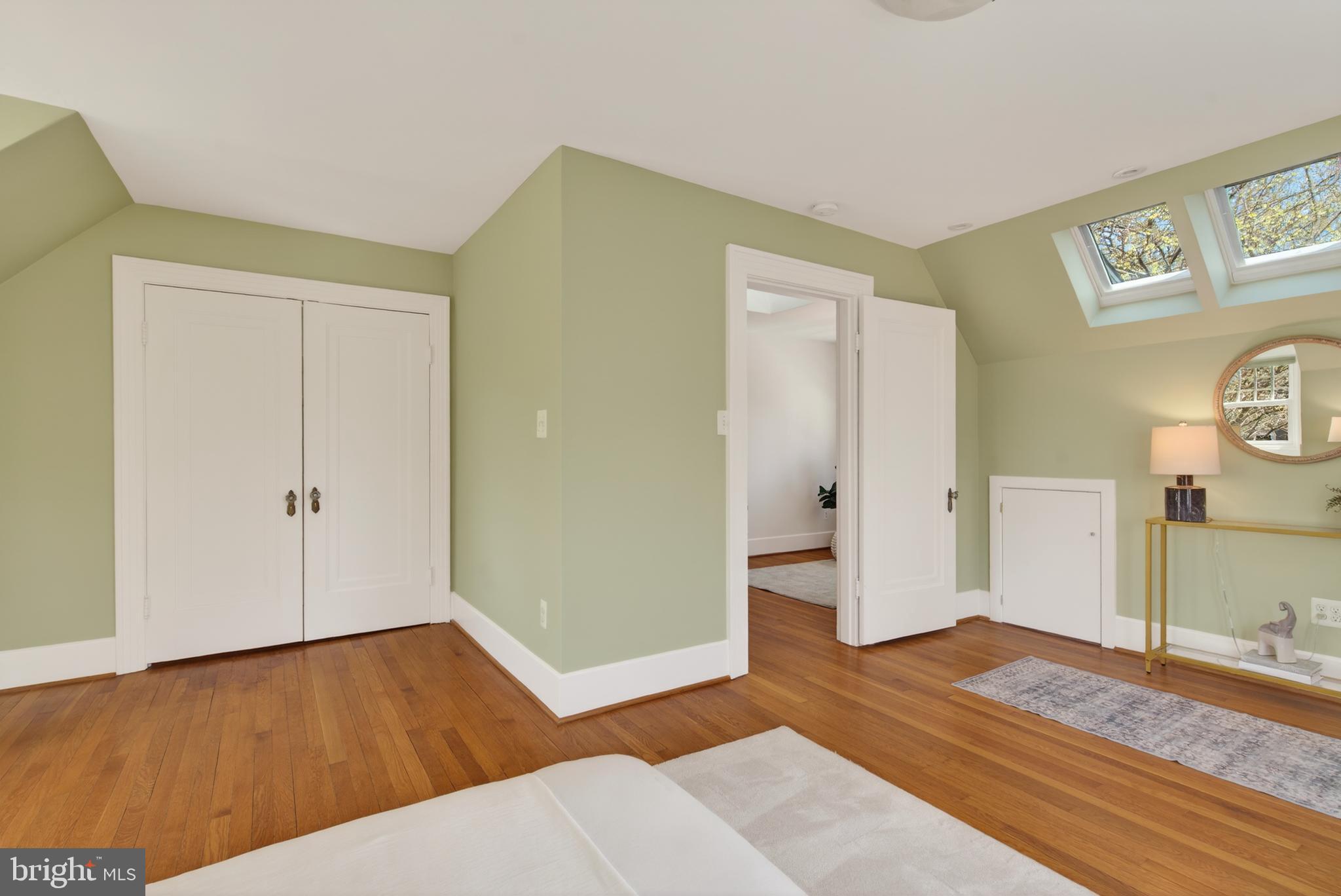 2307 N WAKEFIELD STREET