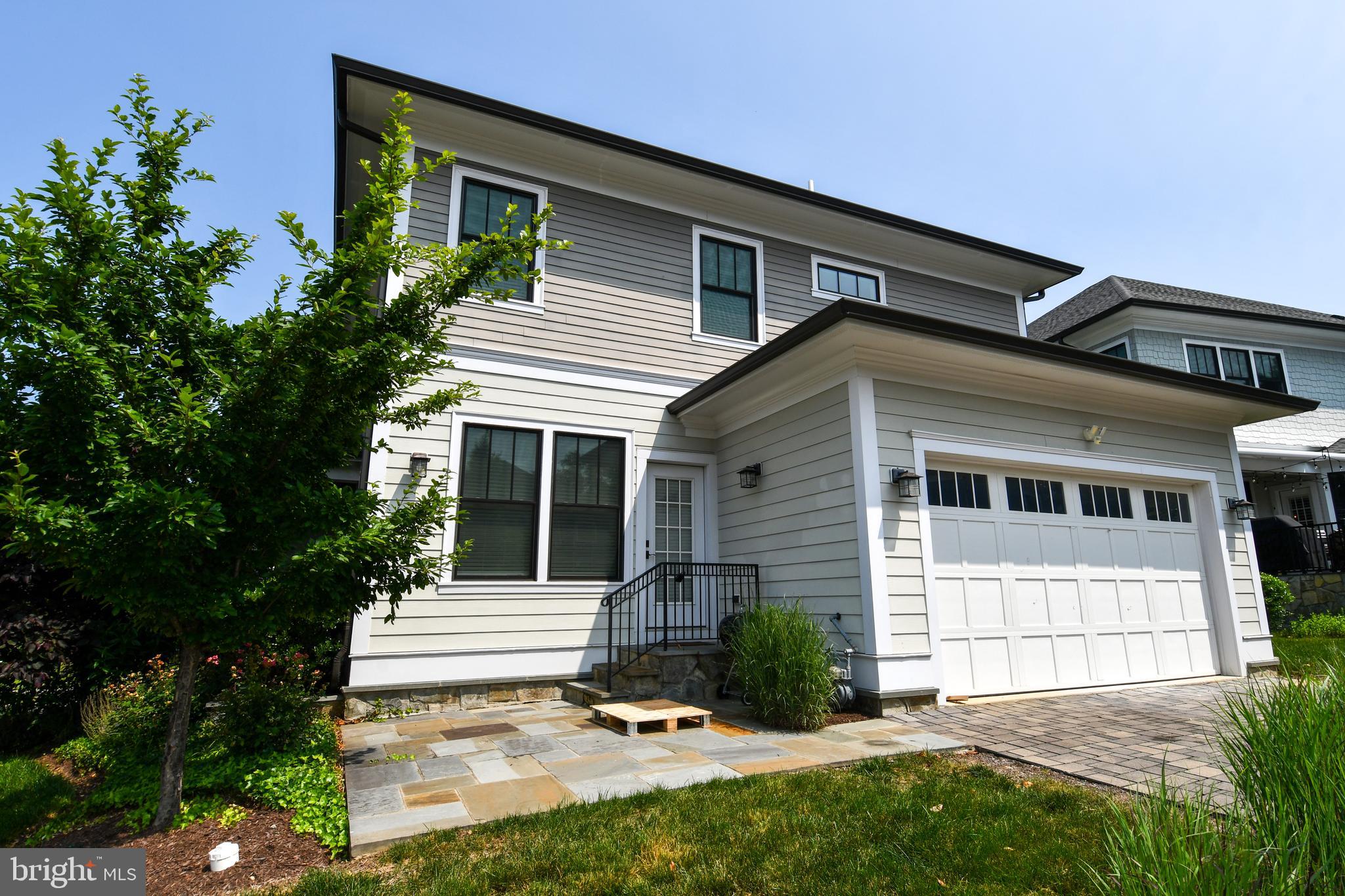 497 N ABINGDON STREET