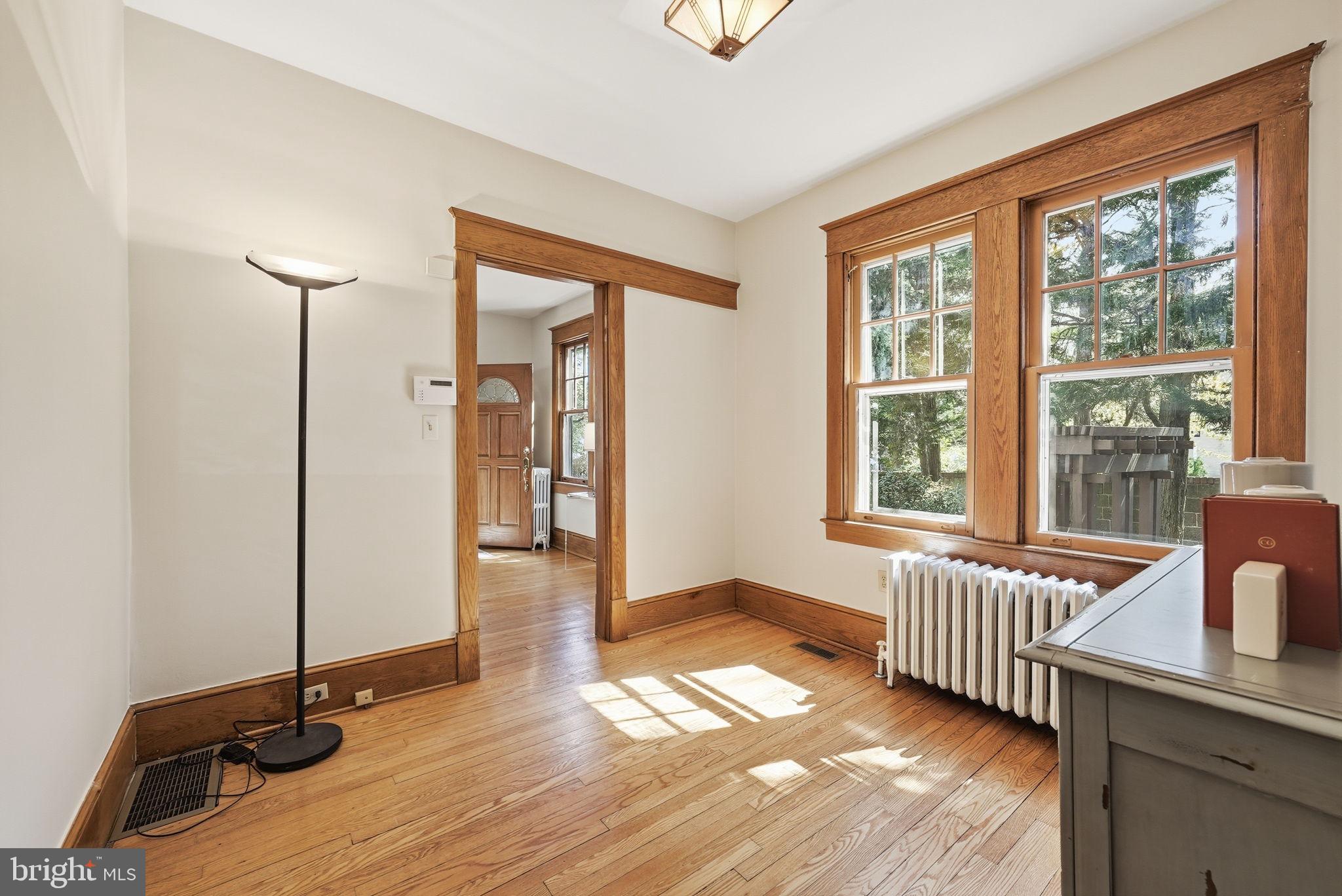 1526 N EDGEWOOD STREET