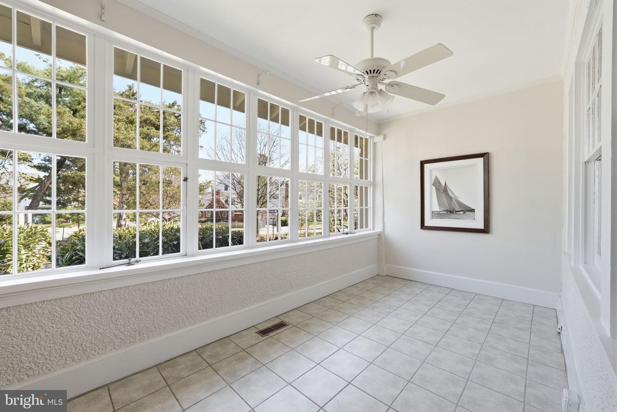 1526 N EDGEWOOD STREET