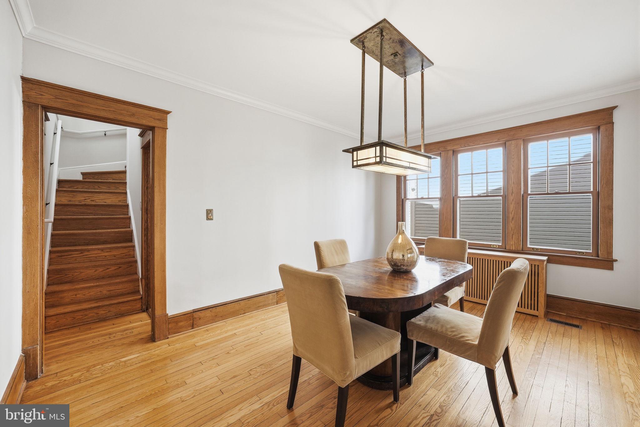 1526 N EDGEWOOD STREET